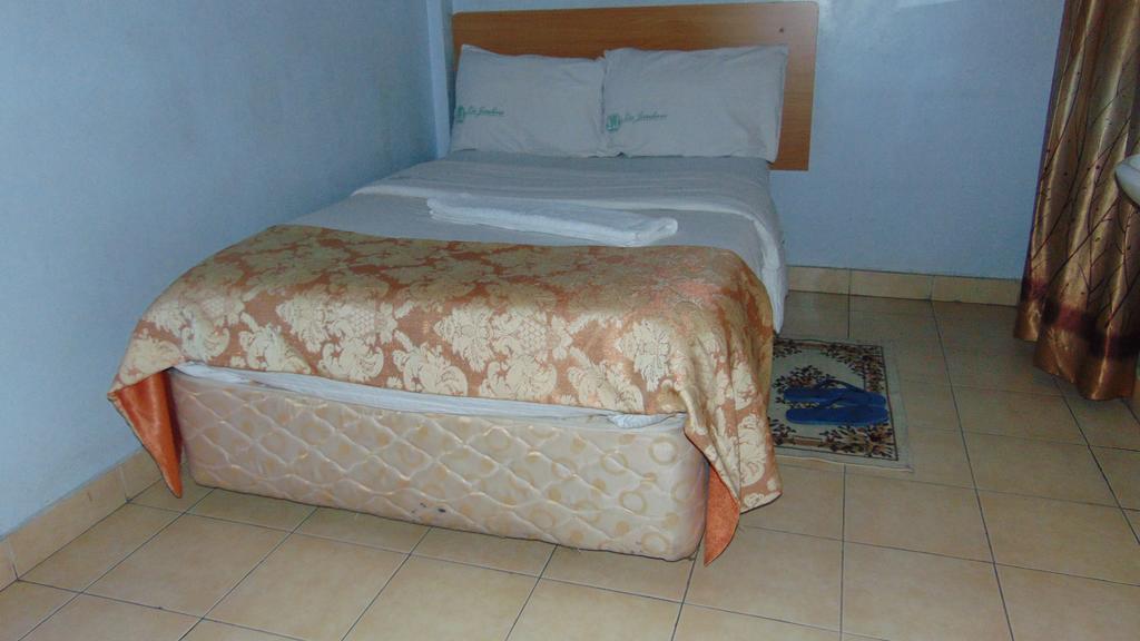 La Jardine Bed & Breakfast Nairobi Exterior photo